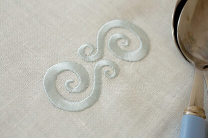 Wedding Gift Set in Irish linen includes double lined runner with 6 napkins. Limited edition AND LAST ONE - Image 10