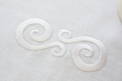 Wedding Gift Set in Irish linen includes double lined runner with 6 napkins. Limited edition AND LAST ONE - Image 9