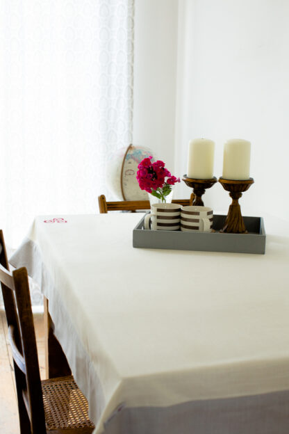 Wedding Pack from "The Carrig Collection" in cream/grey with motif , including 6 dinner napkins. - Image 5