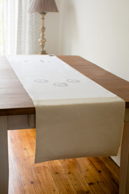 Eileen Gray table runner double lined in Irish linen - Image 5