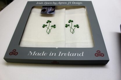 Three little Shamrocks runner in green threads on ivory Irish linen. - Image 7