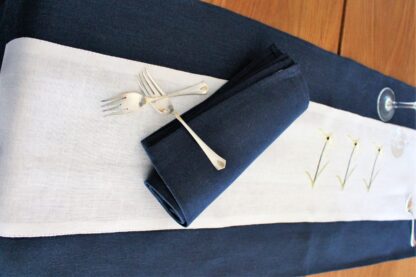 River daisies in lemon on navy/indigo Irish linen table runner. - Image 4