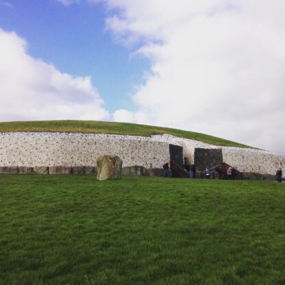 Newgrange Solstice Spirals in Emerald - Image 2