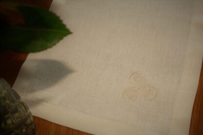 Newgrange Triple Spiral, placemats in ecru or ivory Irish linen - Image 5