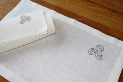 Newgrange Triple Spiral, placemats in ecru or ivory Irish linen - Image 3