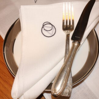 Eileen Gray Irish linen dinner napkins in white.